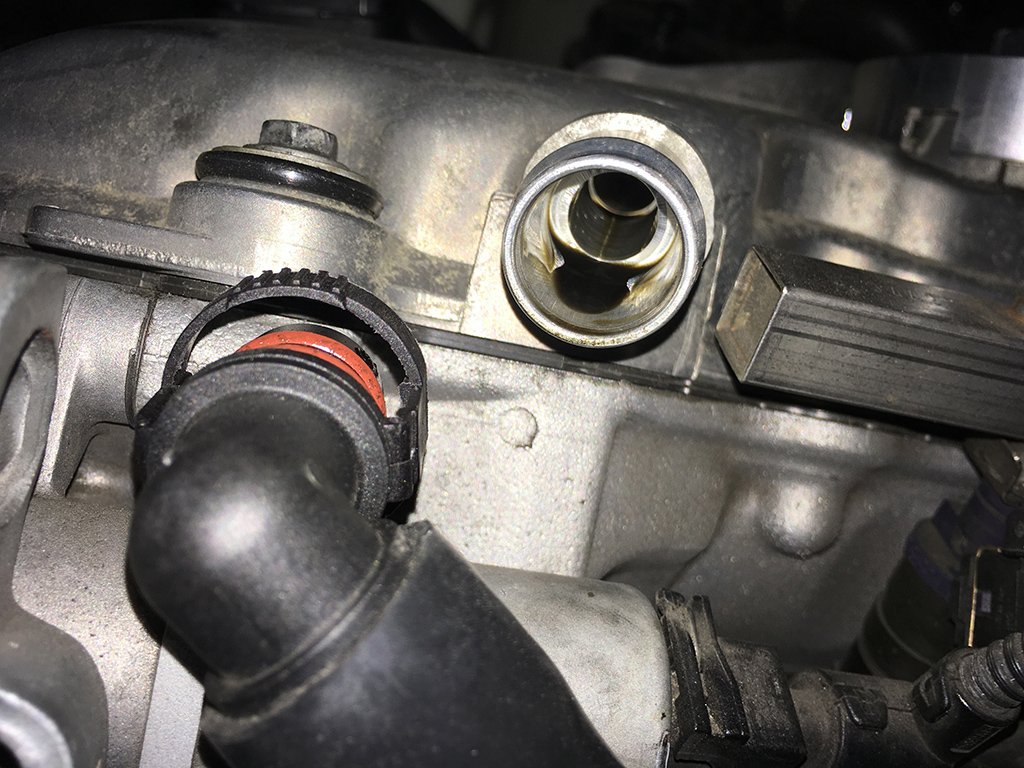 Crankcase vacuum levels with stock M56 valve cover? Oil getting past the  M56 CCV diaphragm